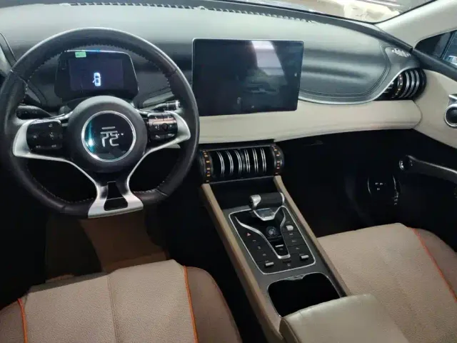 BYD Yuan PLUS — Фото автомобиля 12