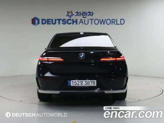 BMW 7 Series G70 — Фото автомобиля 4