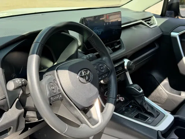 Toyota Wildlander — Фото автомобиля 10