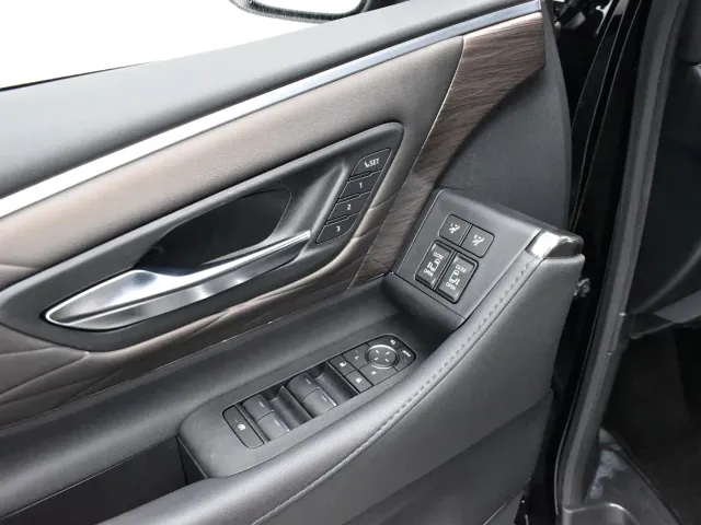 Toyota Alphard — Фото автомобиля 18