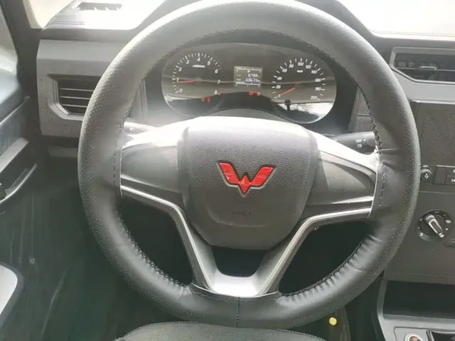 Wuling Zhengcheng — Фото автомобиля 10