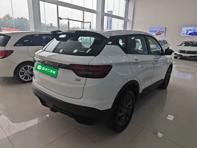 Geely Binyue — Фото автомобиля 6