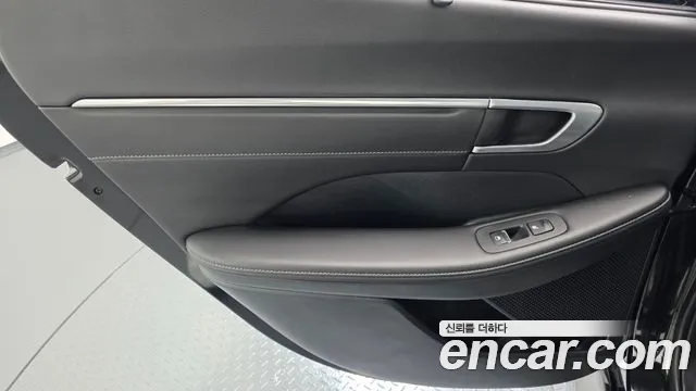 Hyundai Sonata — Фото автомобиля 23
