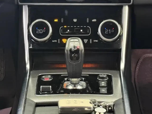 Jaguar XEL — Фото автомобиля 10