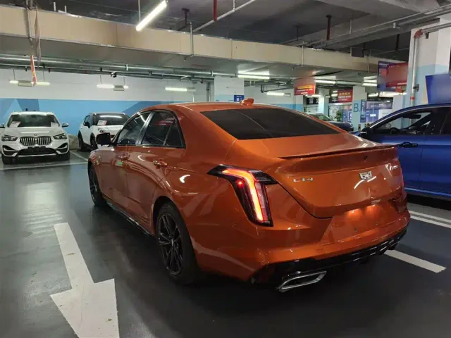 Cadillac CT4 — Фото автомобиля 4