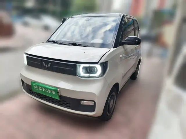 Фотография автомобиля — Wuling Hongguang Mini EV