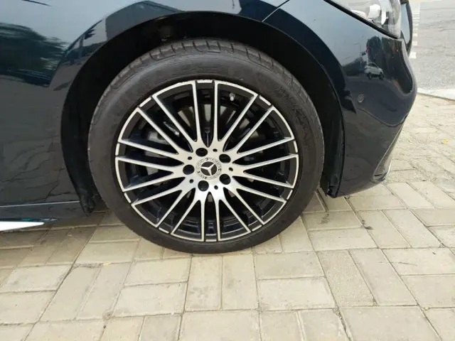 Mercedes-Benz C-Class — Фото автомобиля 24