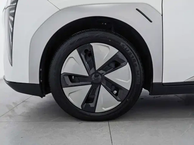 GAC Aion Y — Фото автомобиля 17