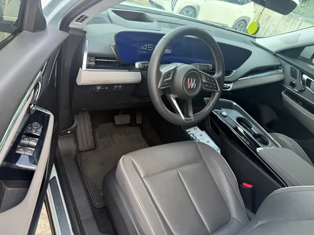 Buick E5 — Фото автомобиля 4