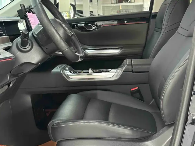 GAC Trumpchi E8 — Фото автомобиля 9