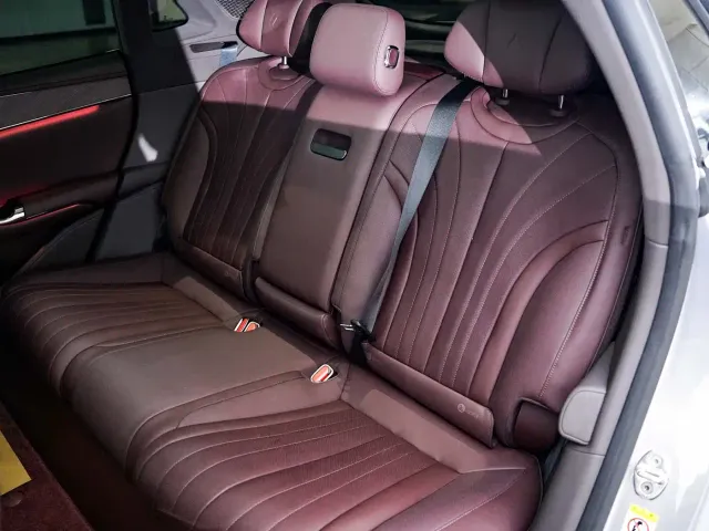Denza Z9GT — Фото автомобиля 9