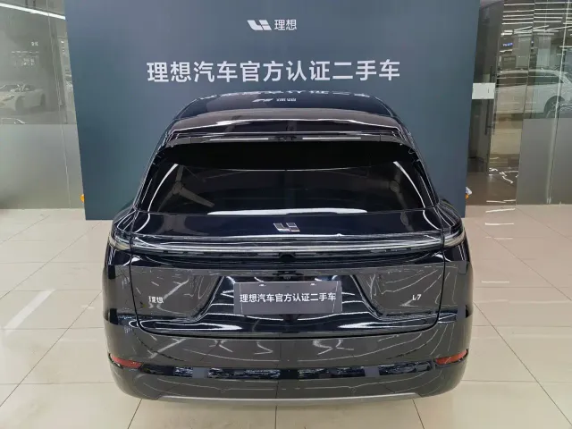 Li Auto L7 — Фото автомобиля 17