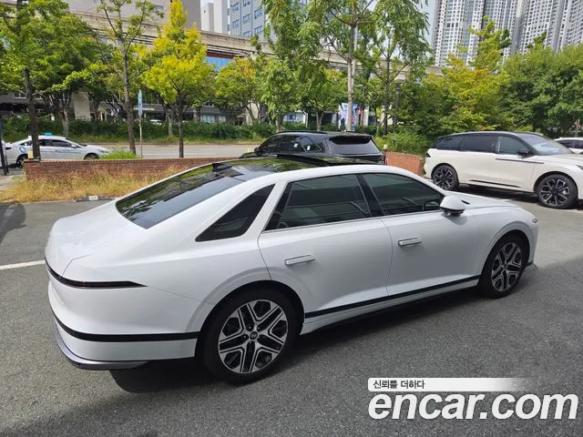 Hyundai Grandeur GN7 — Фото автомобиля 2