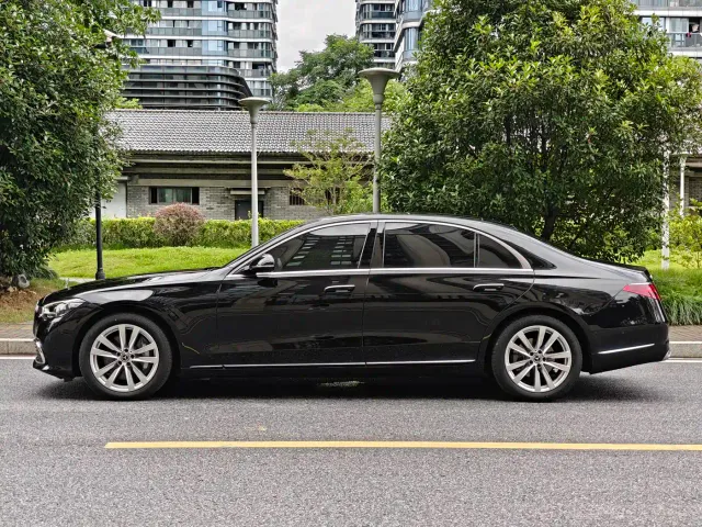 Mercedes-Benz S-Class — Фото автомобиля 3