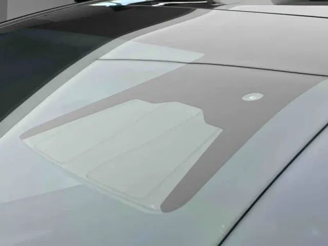 Tesla Model Y — Фото автомобиля 12