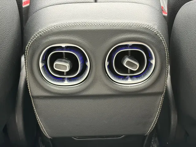 Mercedes-Benz C-Class — Фото автомобиля 17
