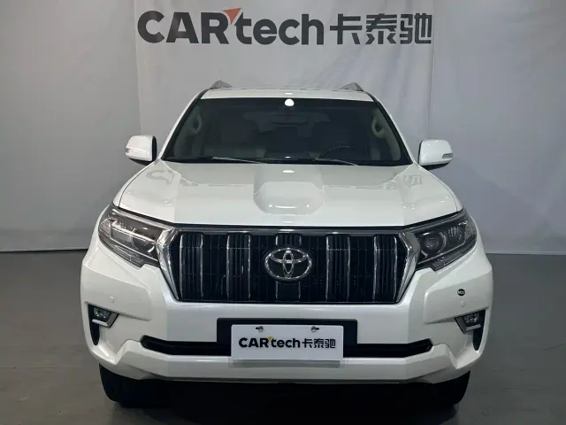 Toyota Prado — Фото автомобиля 2