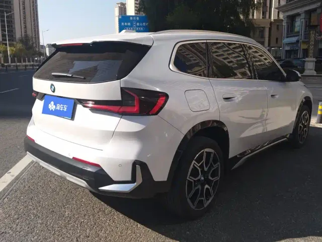 BMW X1 — Фото автомобиля 3