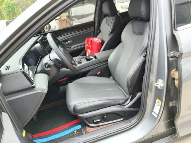 BYD Qin L — Фото автомобиля 14