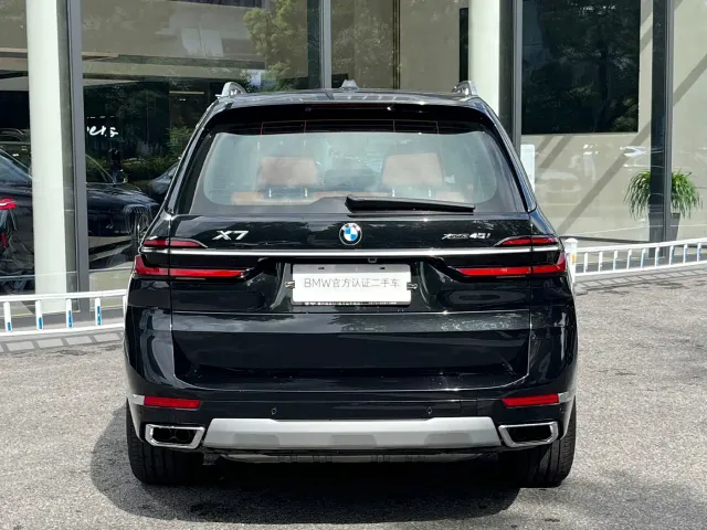 BMW X7 — Фото автомобиля 5