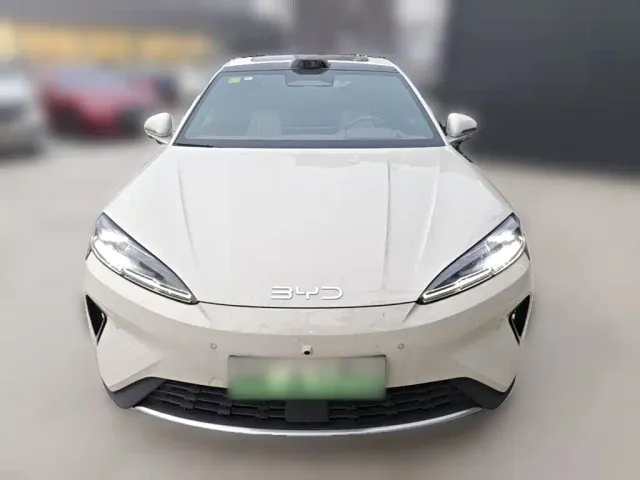 BYD Seal 07 DM-i — Фото автомобиля 4