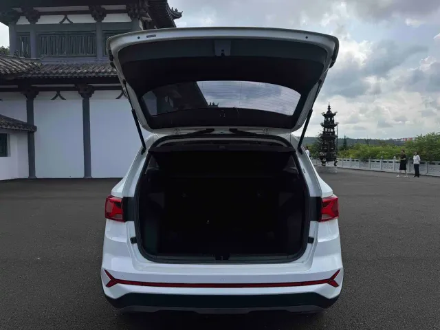 Jetta VS7 — Фото автомобиля 20