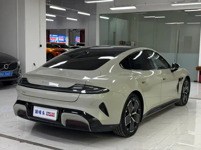 Xiaomi SU7 — Фото автомобиля 6