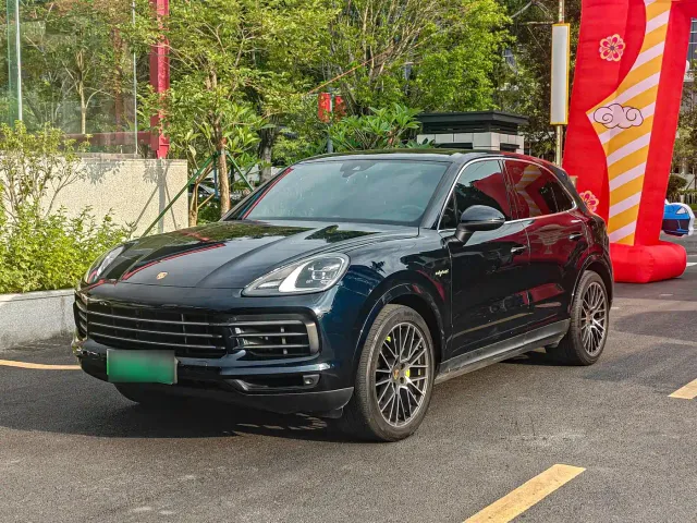 Фотография автомобиля — Porsche Cayenne