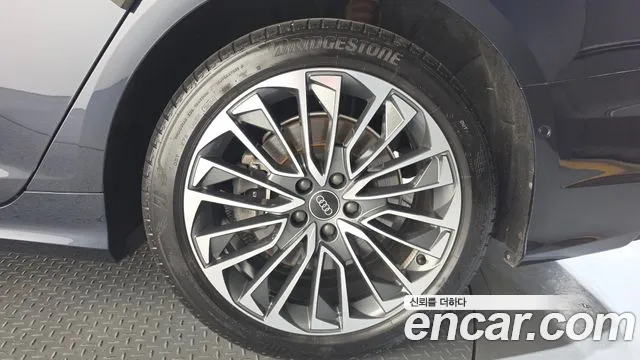 Audi A6 45 TFSI quattro Premium — Фото автомобиля 16