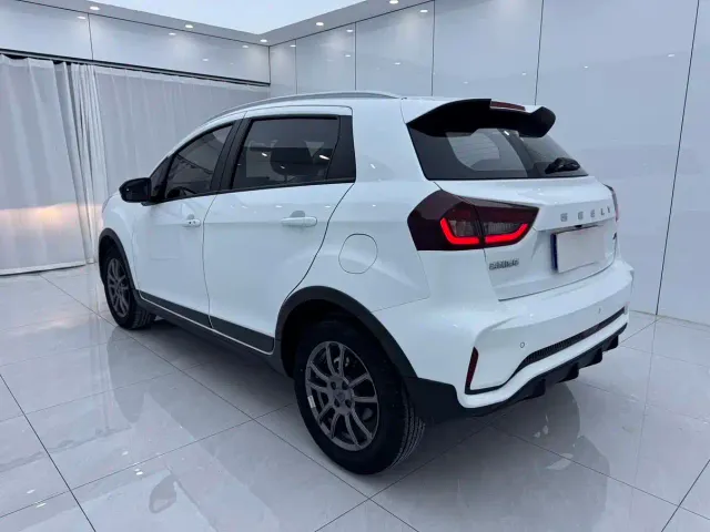 Geely Vision X3 — Фото автомобиля 6
