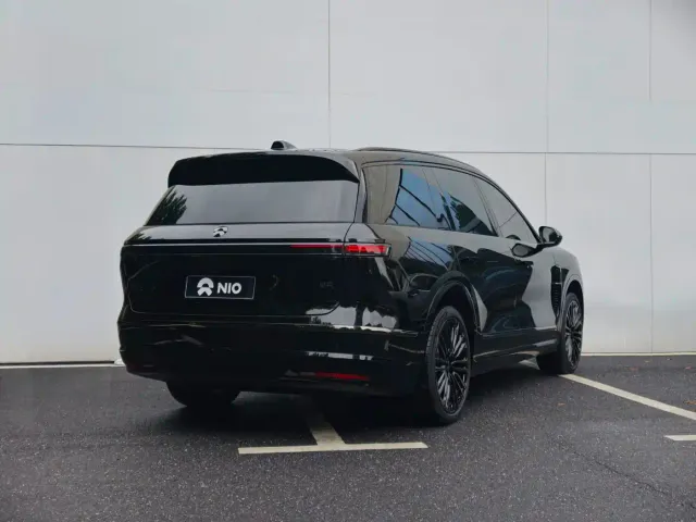 Nio ES8 — Фото автомобиля 4