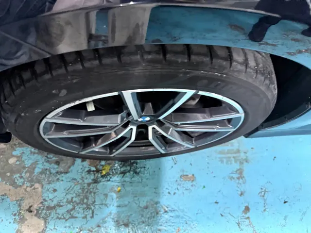 BMW 3 Series — Фото автомобиля 5