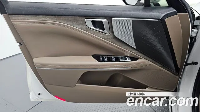Kia K8 Hybrid — Фото автомобиля 13