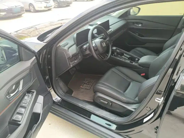 Honda Accord — Фото автомобиля 11