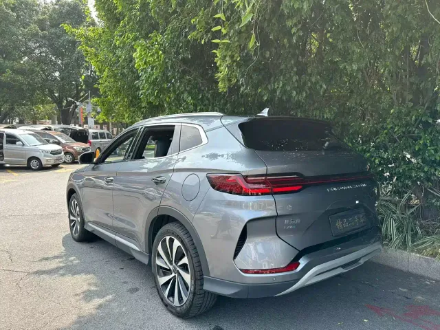 BYD Song PLUS PHEV 2023 Champion Edition DM-i 110KM Flagship — Фото автомобиля 9
