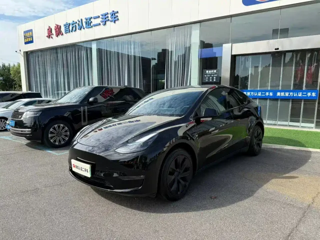 Фотография автомобиля — Tesla Model Y