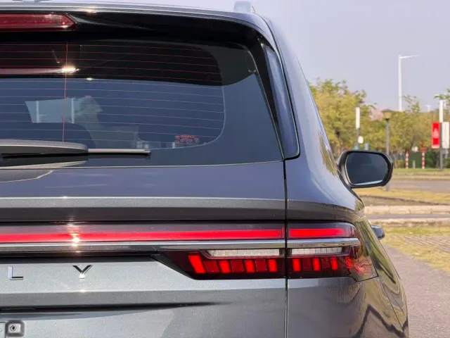 Geely Xingyue L — Фото автомобиля 9