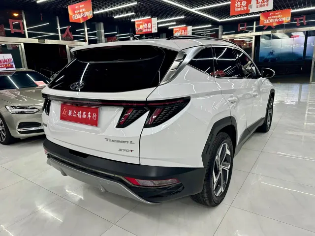 Hyundai Tucson — Фото автомобиля 4