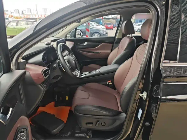 Hyundai Santa Fe — Фото автомобиля 14