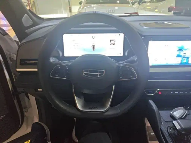 Geely Xingyue L — Фото автомобиля 10