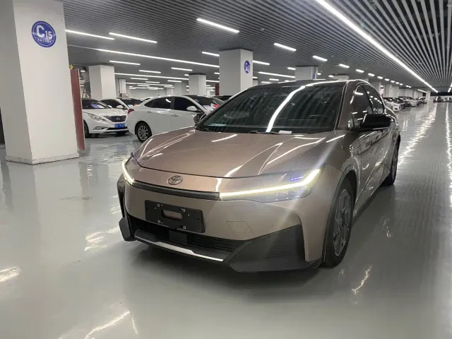 Toyota bZ3 — Фото автомобиля 5