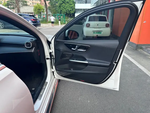 Mercedes-Benz C-Class — Фото автомобиля 12