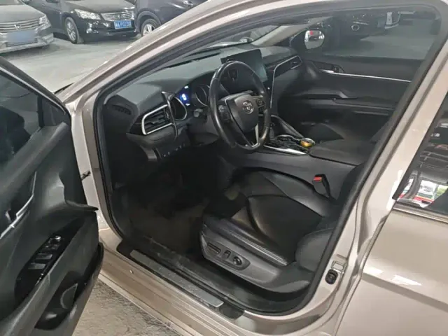 Toyota Camry — Фото автомобиля 15