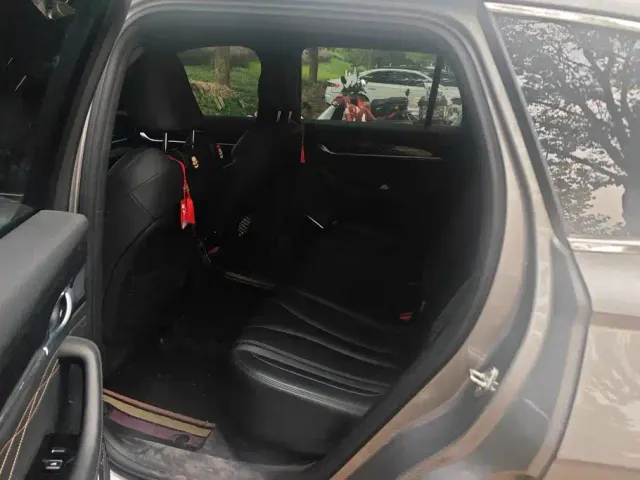 Geely Xingyue L — Фото автомобиля 10