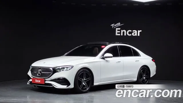 Фотография автомобиля — Mercedes-Benz E-Class