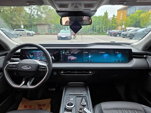 Ford Mondeo — Фото автомобиля 16