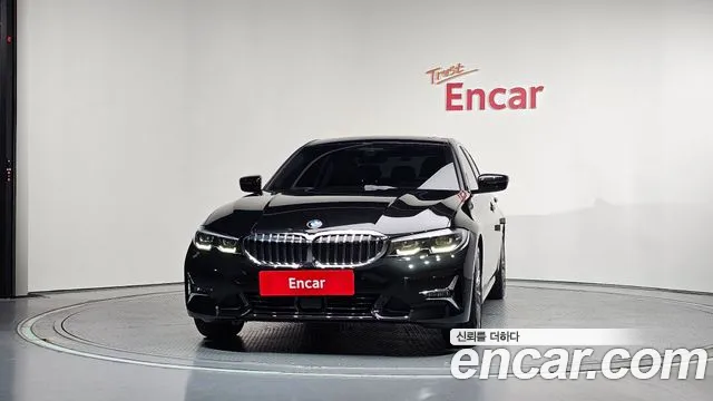 BMW 3-Series 3 серия (G20) 320i Luxury — Фото автомобиля 3