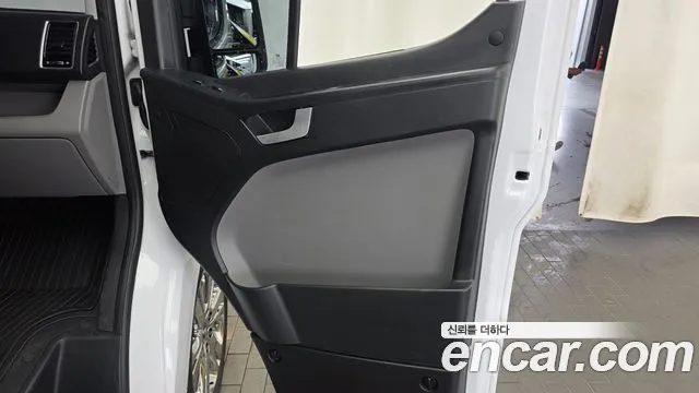 Hyundai Solati Solati 15 мест — Фото автомобиля 25