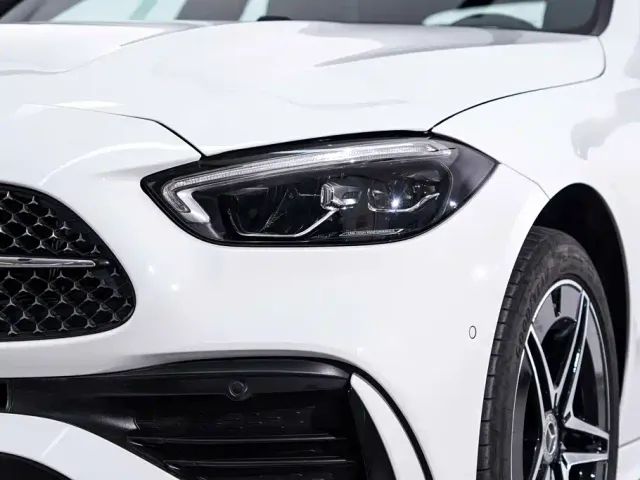 Mercedes-Benz C-Class — Фото автомобиля 10