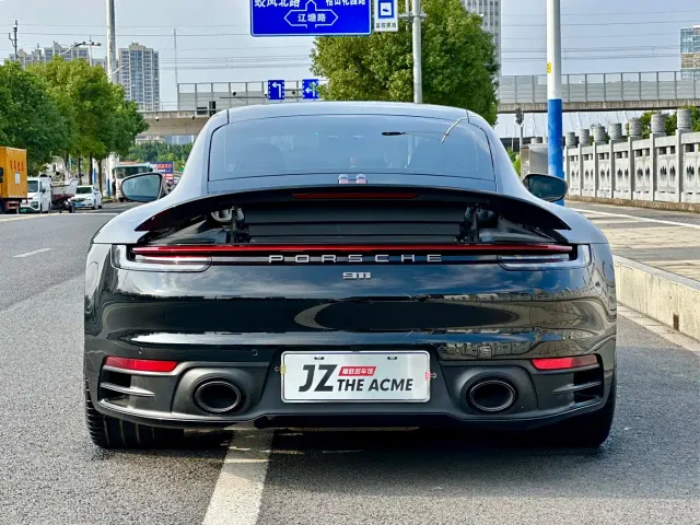 Porsche 911 — Фото автомобиля 13